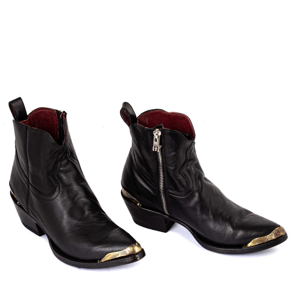 Bottines Mexicana en cuir de veau avec fermeture zippée et embouts métalliques et intérieur rouge