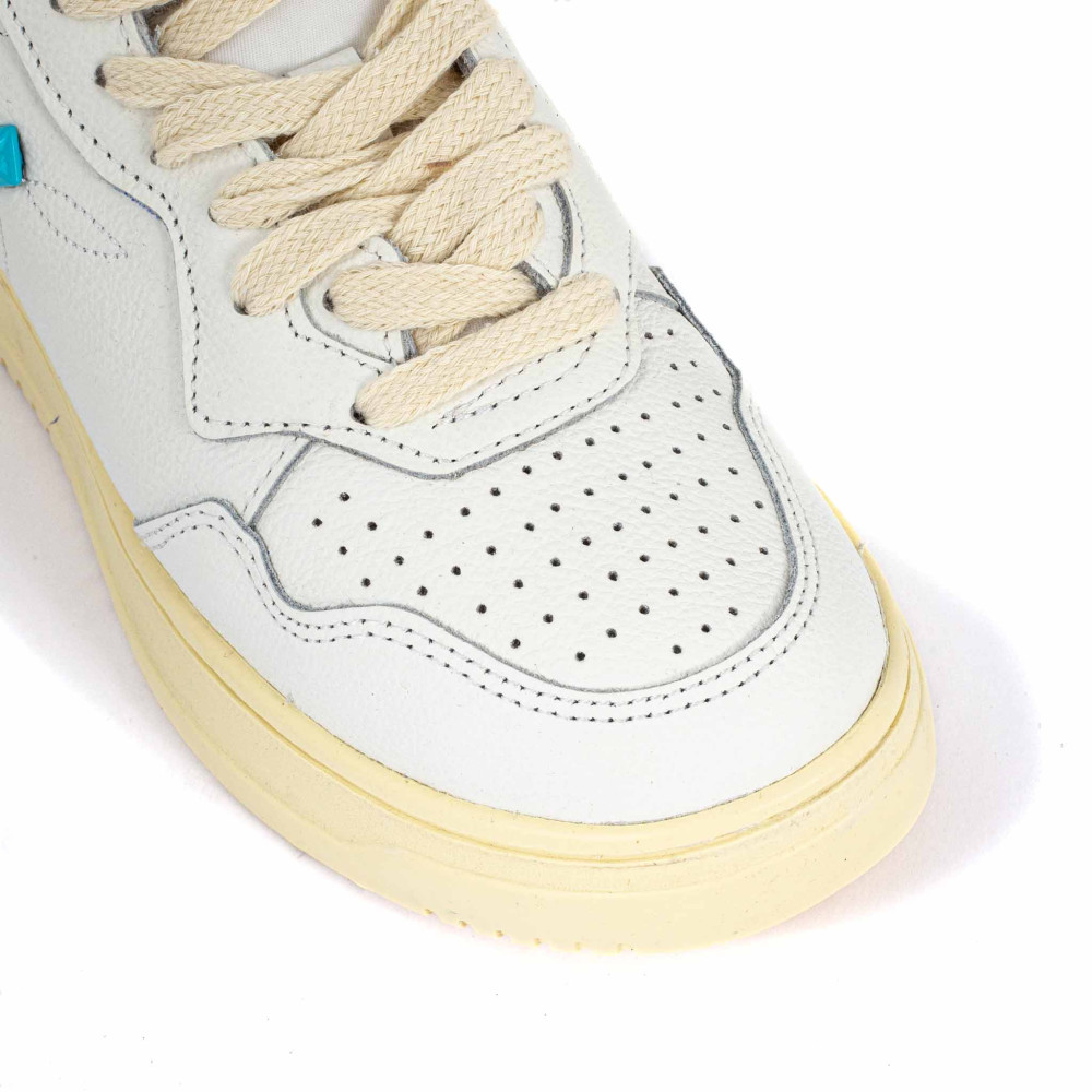 Sneakers Mexicana SANTIAGO– Cuir blanc & clous turquoise