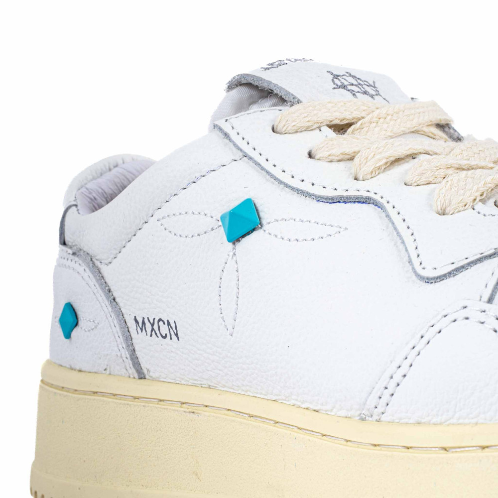 Sneakers Mexicana SANTIAGO– Cuir blanc & clous turquoise
