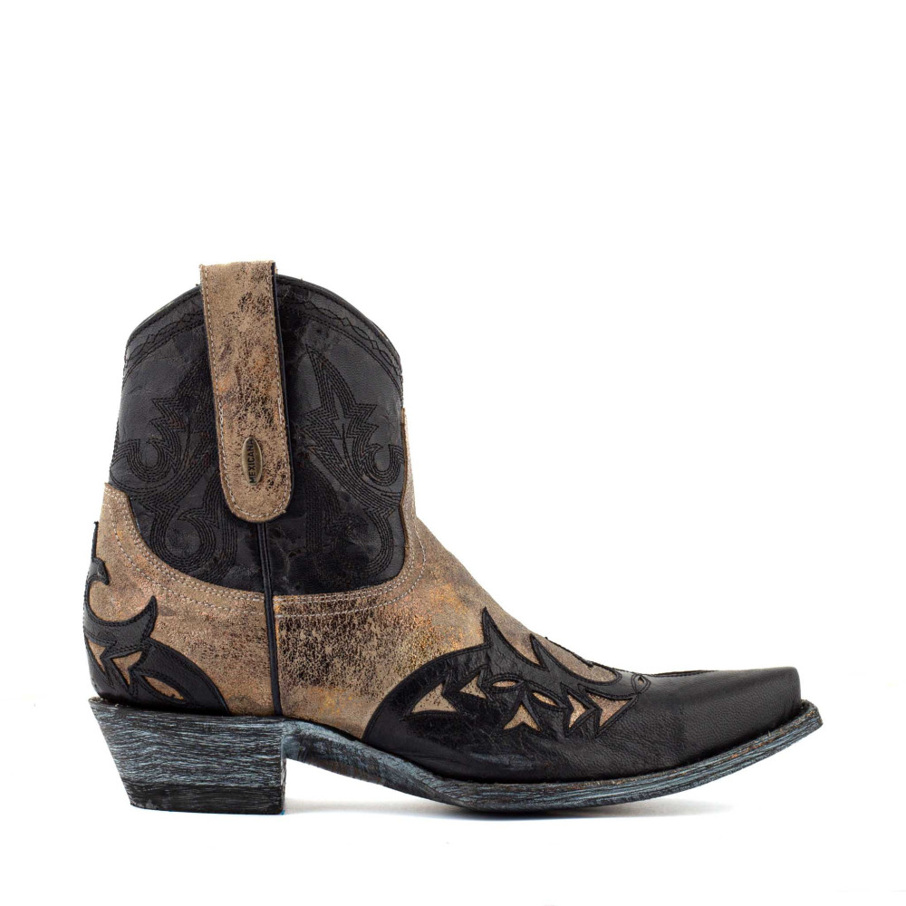 STITCHED 7 BLACK CRACK SABLE