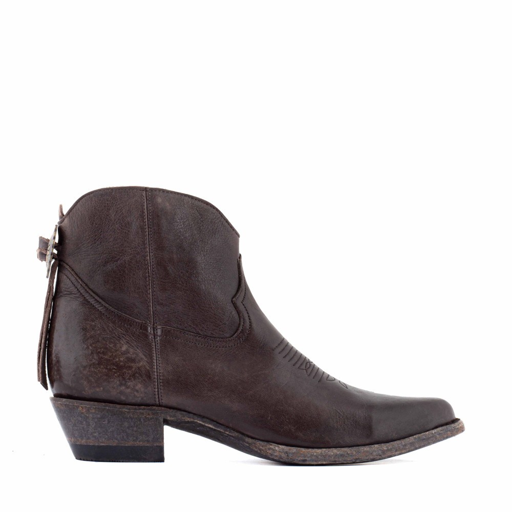 Low boots en cuir chocolat vieilli avec franges et medaillon western - Bonnie chocolate - Santiags femme