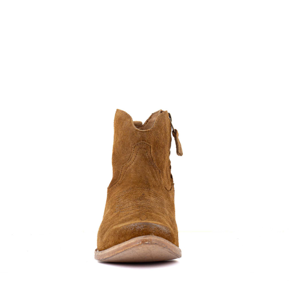 Low boots marron en cuir suede avec franges et medaillon western - Bonnie Bentley golden brown - Santiags femme