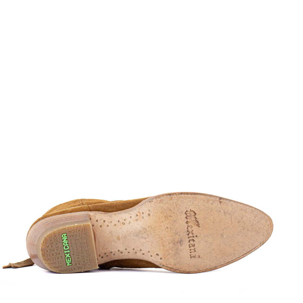 Low boots marron en cuir suede avec franges et medaillon western - Bonnie Bentley golden brown - Santiags femme