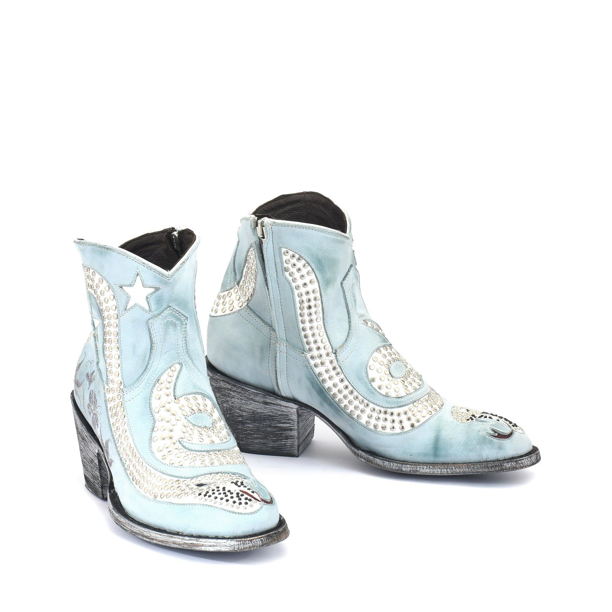 CORIUS SNAKE BLUE SKY ROUNDED TOE ANKLE BOOTS WITH  STUDS  AND SNAKE OUTCUTS   Total heel height 2.6 Inches  100% cow leather  C