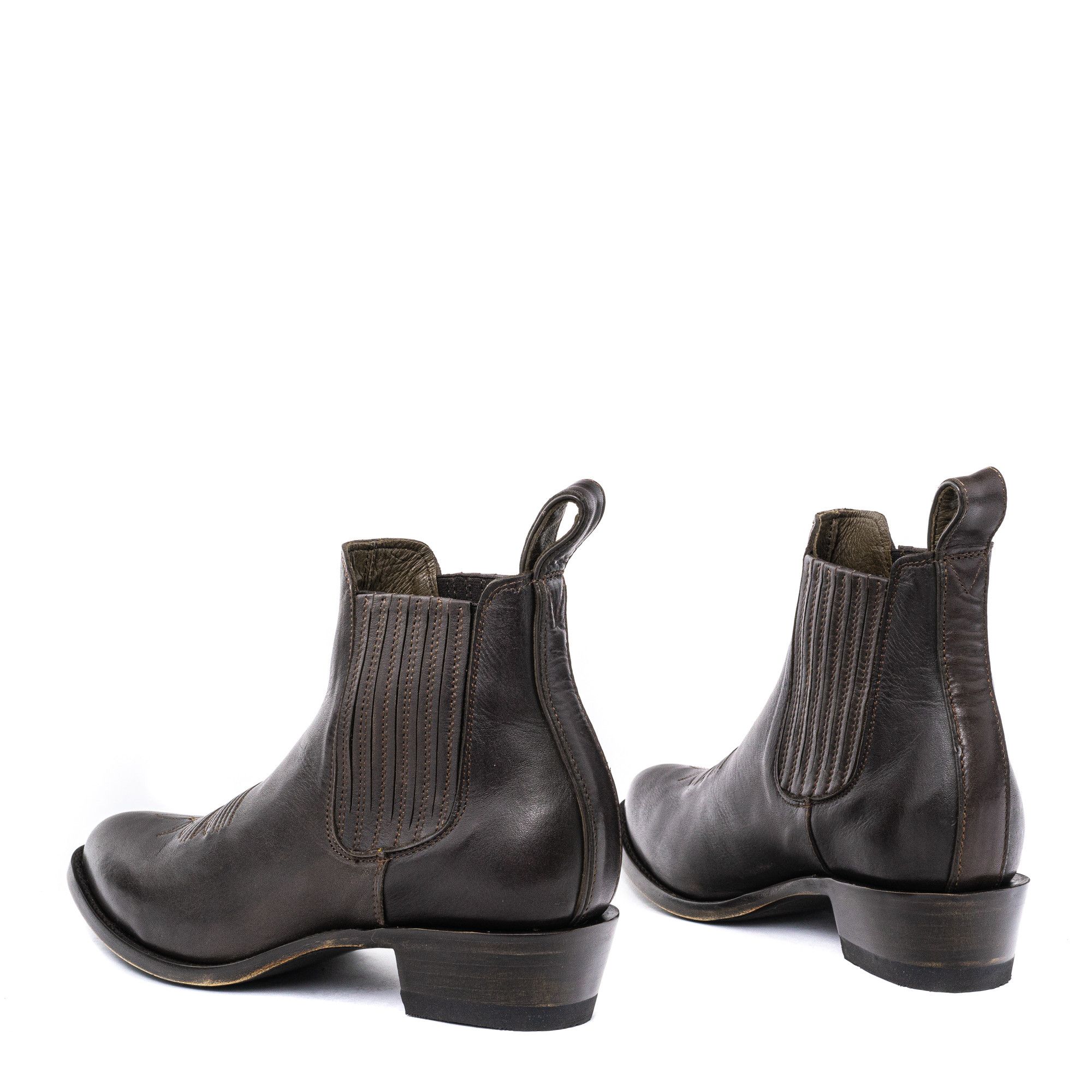 ESTUDIO BIS CHOCO RANCHEIRO ROUNDED TOE ANKLE BOOTS WITH COWBOY      STYLE STITCHING AND ELASTICIZED SIDES PANEL     Total heel 