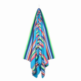 EL PANCHO El Sarape de Las Bayadas est inspiré du sarape traditionnel mexicain.
L’ équipe technique a travaillé pendant 3 ans s