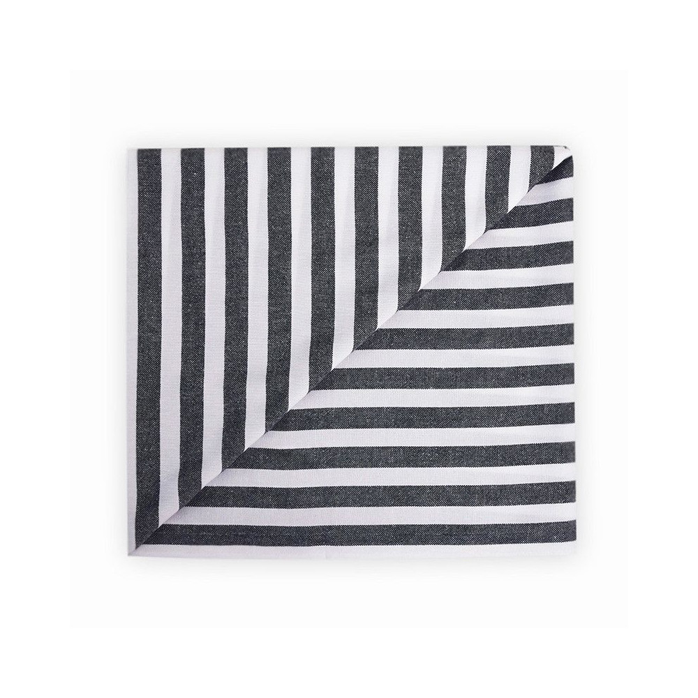 LA AMELIA Cette jolie couverture de plage légère est tissée au Mexique, en utilisant du coton recyclé et en s'inspirant des tiss