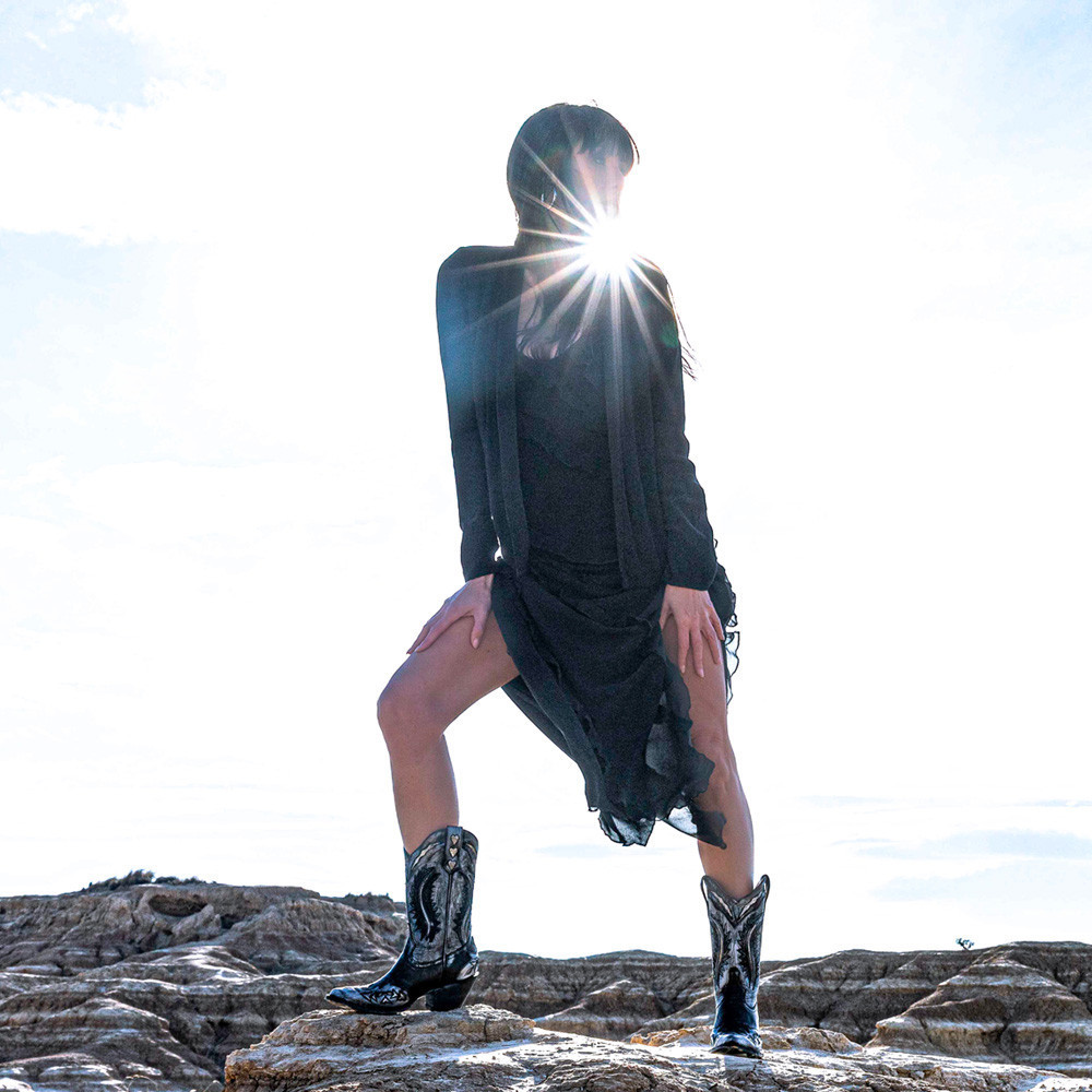 Dragon Love Cowboy Boots | Bold and Captivating Black Style | Mexicana