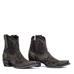 STITCHED 7 BLACK