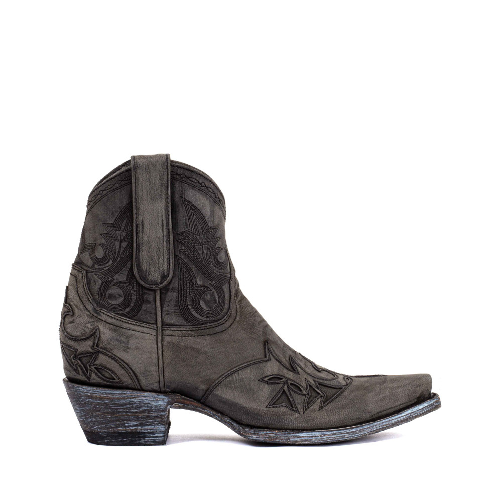 STITCHED 7 BLACK