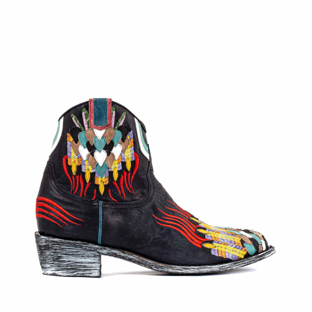 Santiags noires, boots western brodées avec coeur - Formentera black - Santiags femme